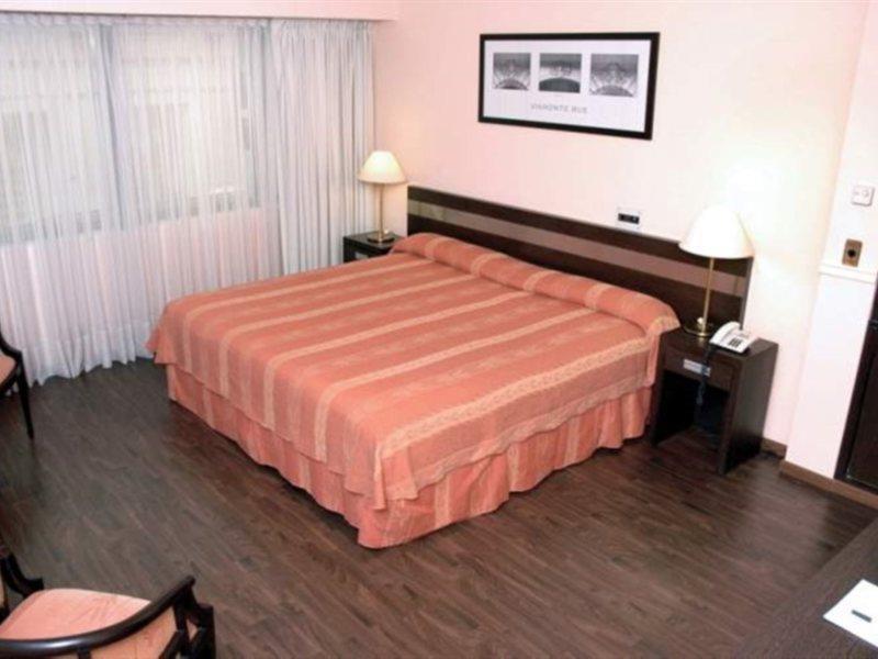 Up Viamonte Hotel Buenos Aires Room photo